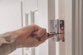 Door hinge installation (up to 4 hinges)